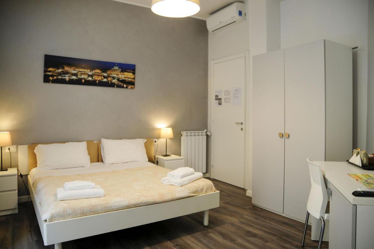 Infinity Castle Hotel Rome Exterior photo